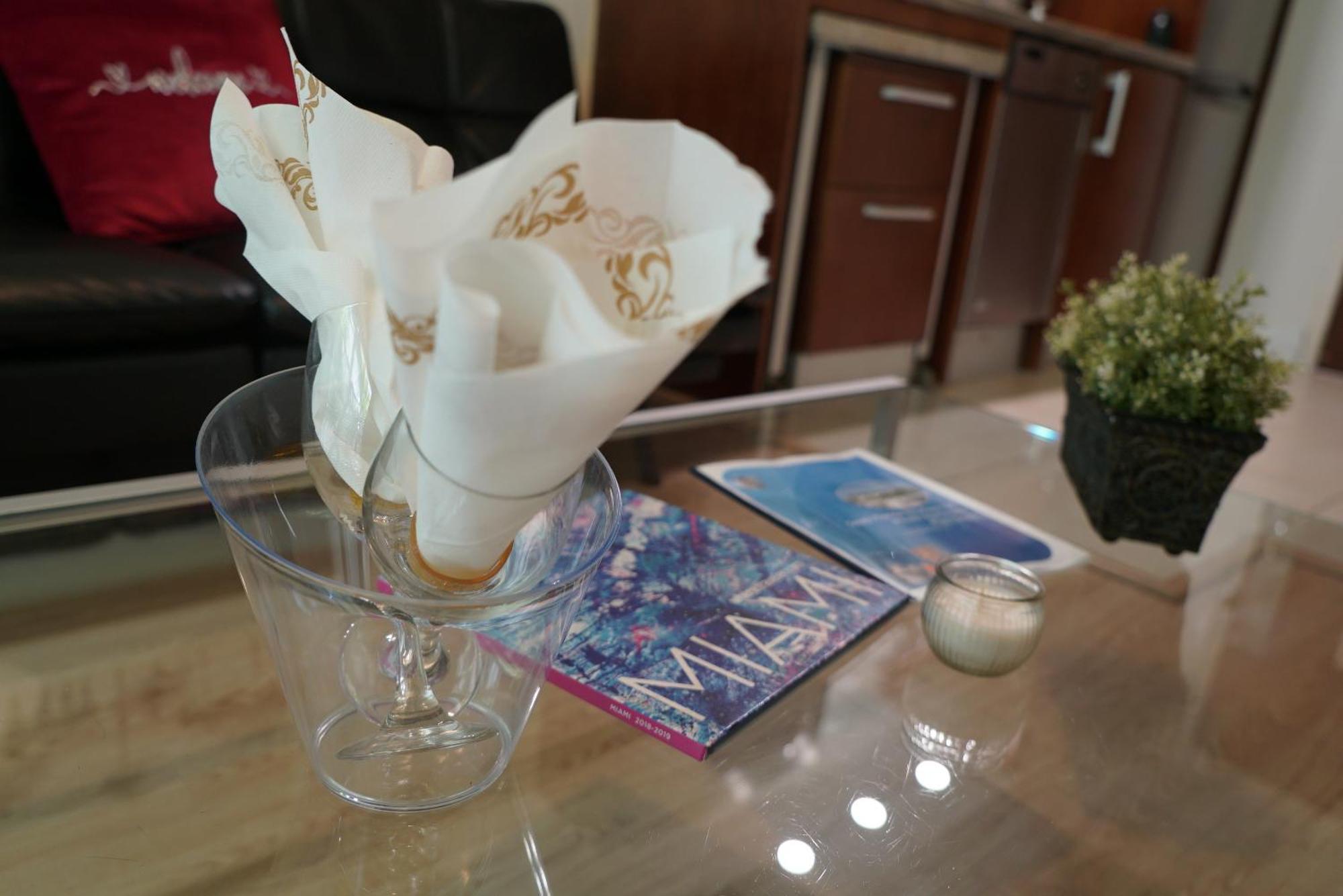 Deluxe Apartments At The Congress Майами-Бич Номер фото