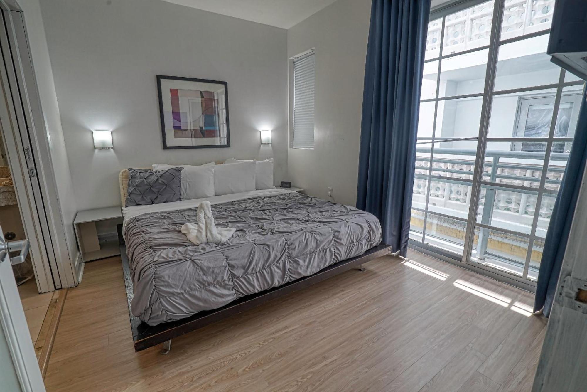 Deluxe Apartments At The Congress Майами-Бич Номер фото