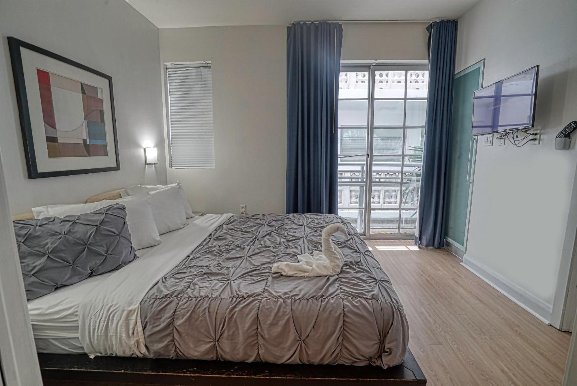 Deluxe Apartments At The Congress Майами-Бич Номер фото